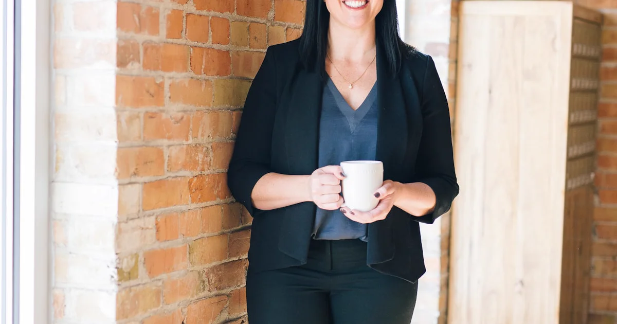 When to Implement an AI Receptionist? [2025 Decision Guide]